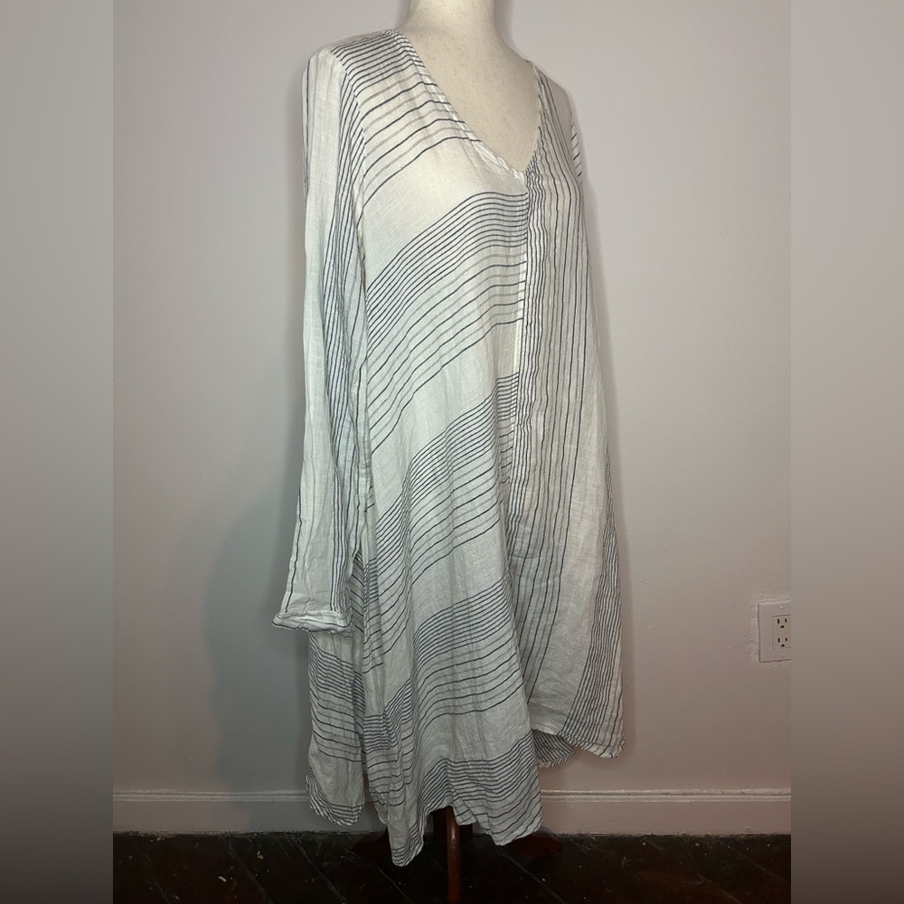 CP SHADES White Linen Contrast Navy Striped Long Sleeve V-Neck Tunic Dress - Picture 2 of 4
